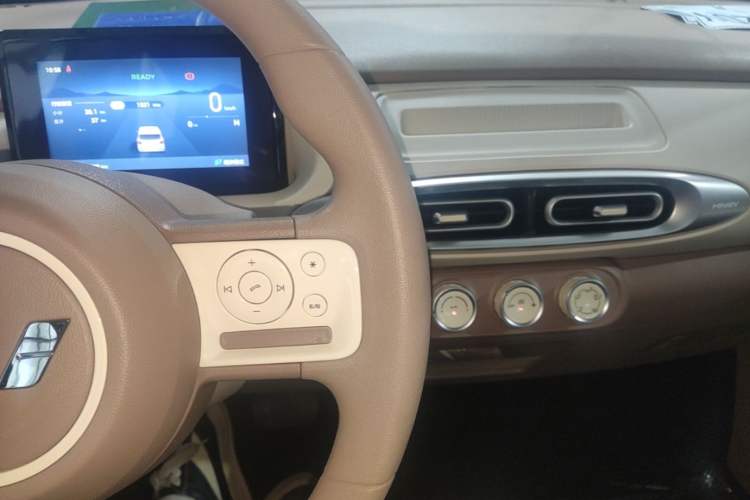 Used Wuling Hongguang MINIEV 2025 Four-Door Version Advanced Edition Audio And AC Panel