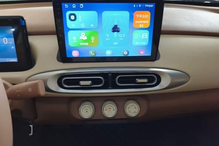Used Wuling Hongguang MINIEV 2025 Four-Door Version Advanced Edition Audio And AC Panel