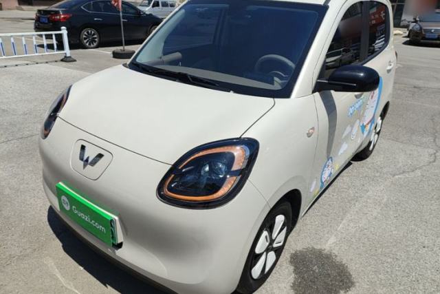 Ojetý Wuling Hongguang MINIEV 2025 Four-Door Version Advanced Edition