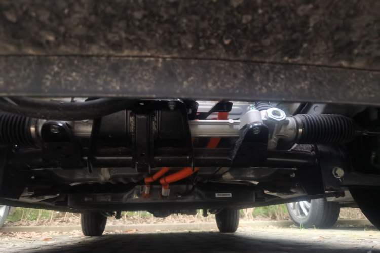 Used Wuling Hongguang MINIEV 2025 Four-Door Version Premium Edition Chassis Front