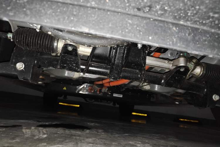 Used Wuling Hongguang MINIEV 2025 Four-Door Version Advanced Edition Chassis Front
