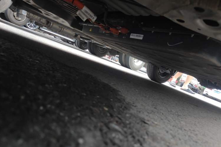 Used Wuling Hongguang MINIEV 2025 Four-Door Version Advanced Edition Chassis Front Left