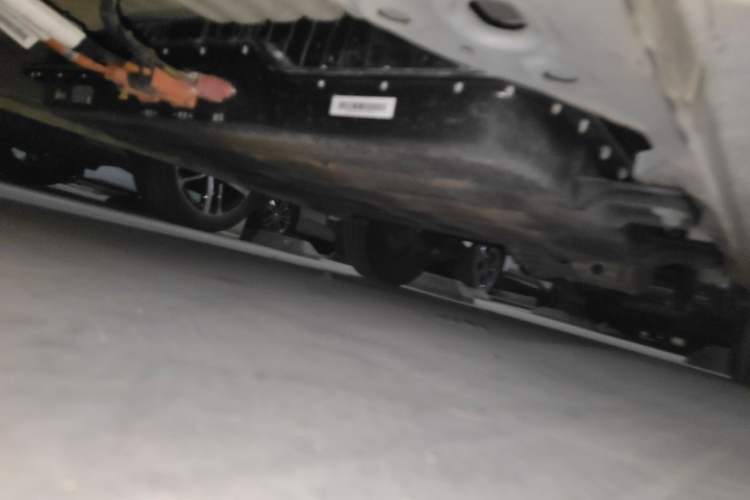 Used Wuling Hongguang MINIEV 2025 Four-Door Version Advanced Edition Chassis Front Left