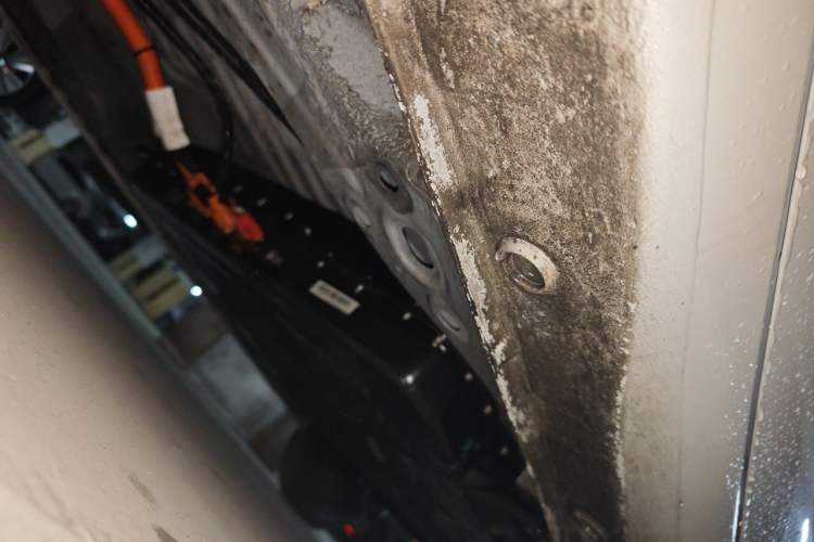 Used Wuling Hongguang MINIEV 2025 Four-Door Version Advanced Edition Chassis Front Left
