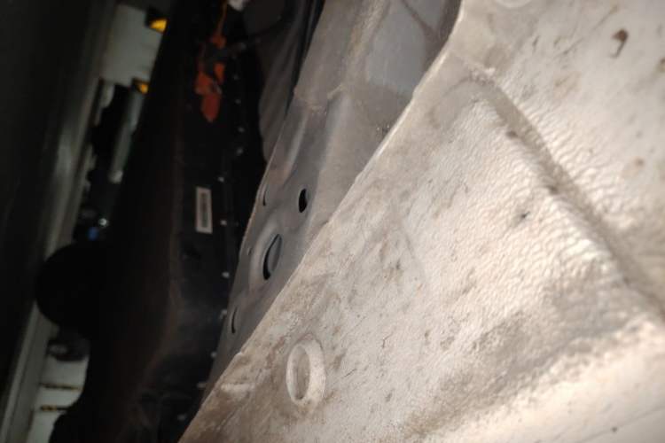 Used Wuling Hongguang MINIEV 2025 Four-Door Version Advanced Edition Chassis Front Left