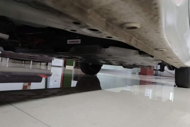 Used Wuling Hongguang MINIEV 2025 Four-Door Version Premium Edition Chassis Front Left