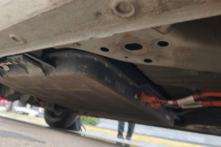 Used Wuling Hongguang MINIEV 2025 Four-Door Version Advanced Edition Chassis Front Right