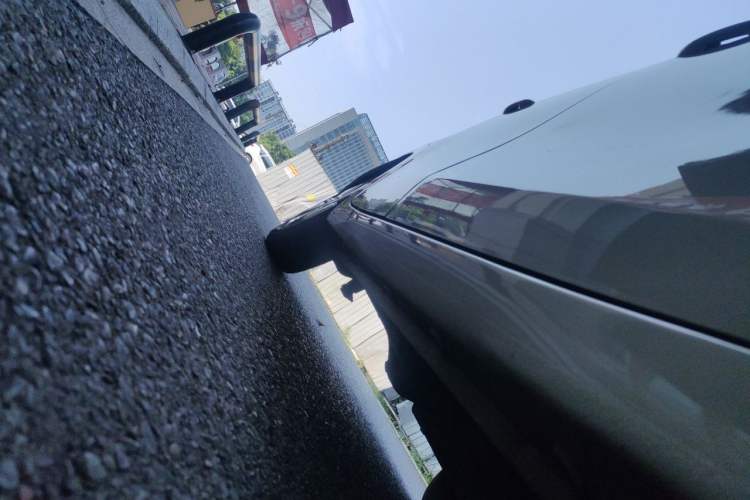 Used Wuling Hongguang MINIEV 2025 Four-Door Version Advanced Edition Chassis Front Right