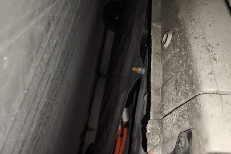 Used Wuling Hongguang MINIEV 2025 Four-Door Version Zhenxiang+ Edition Chassis Front Right