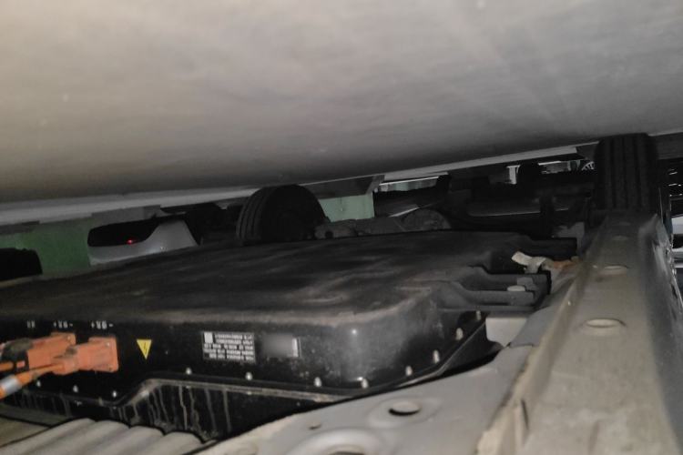 Used Wuling Hongguang MINIEV 2025 Four-Door Version Advanced Edition Chassis Front Right