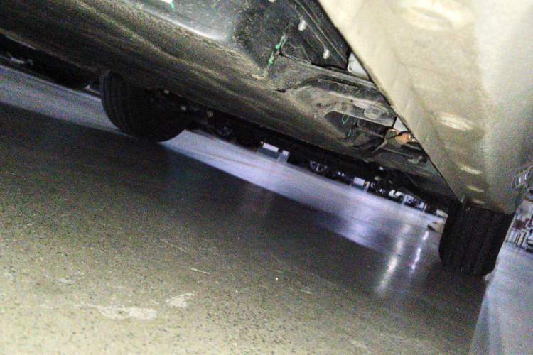 Used Wuling Hongguang MINIEV 2025 Four-Door Version Advanced Edition Chassis Front Right