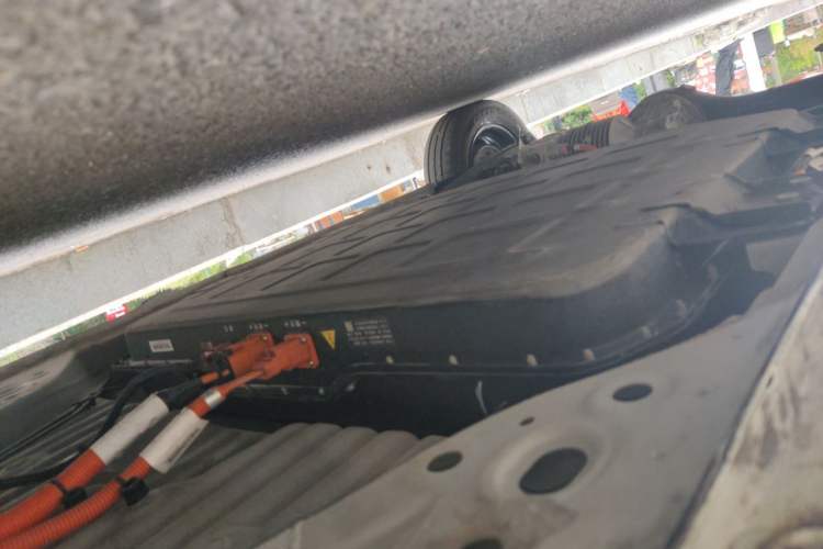 Used Wuling Hongguang MINIEV 2025 Four-Door Version Advanced Edition Chassis Front Right