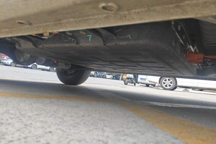 Used Wuling Hongguang MINIEV 2025 Four-Door Version Advanced Edition Chassis Front Right