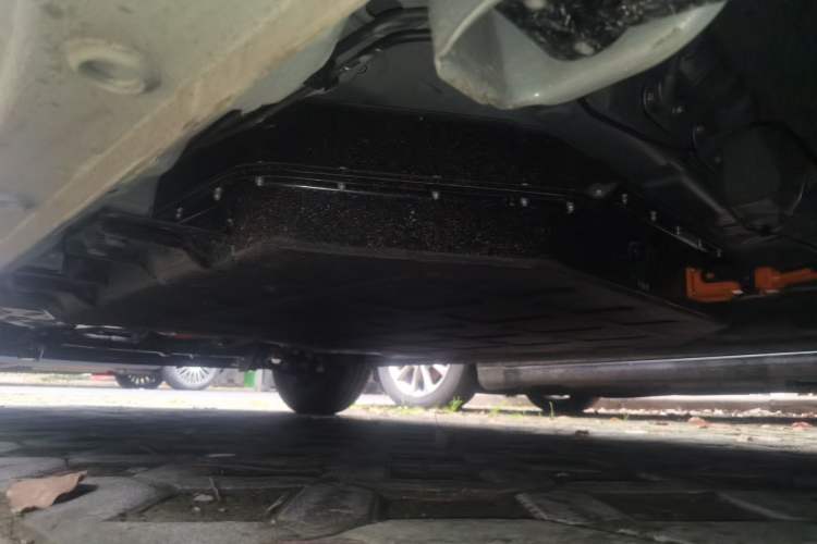 Used Wuling Hongguang MINIEV 2025 Four-Door Version Premium Edition Chassis Rear Left