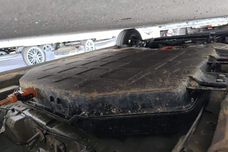 Used Wuling Hongguang MINIEV 2025 Four-Door Version Advanced Edition Chassis Rear Left