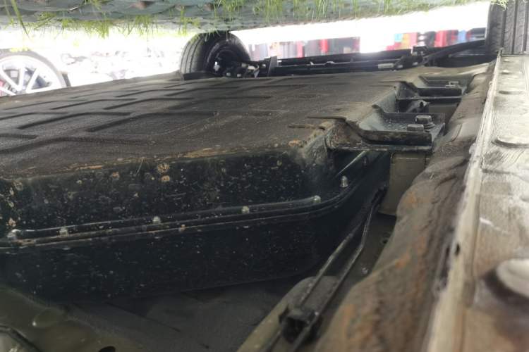 Used Wuling Hongguang MINIEV 2025 Four-Door Version Advanced Edition Chassis Rear Left