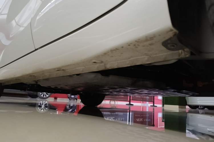 Used Wuling Hongguang MINIEV 2025 Four-Door Version Premium Edition Chassis Rear Left