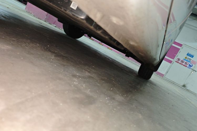 Used Wuling Hongguang MINIEV 2025 Four-Door Version Advanced Edition Chassis Rear Right