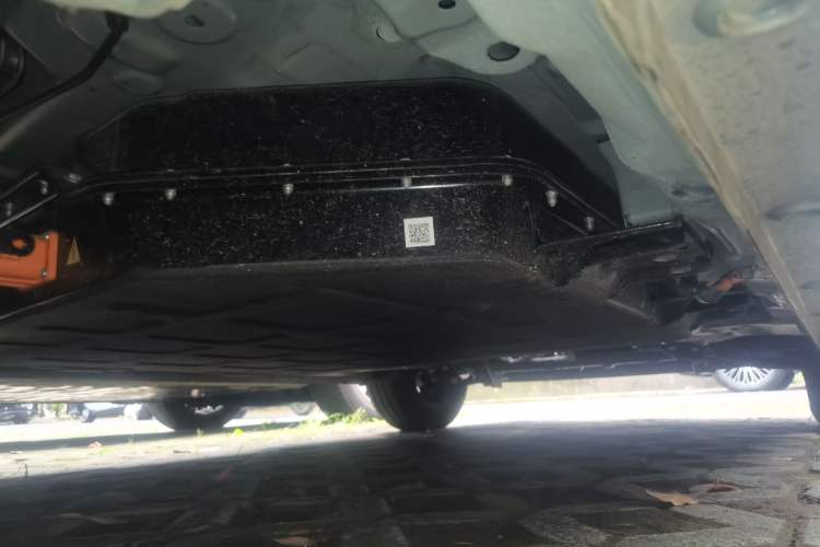 Used Wuling Hongguang MINIEV 2025 Four-Door Version Premium Edition Chassis Rear Right