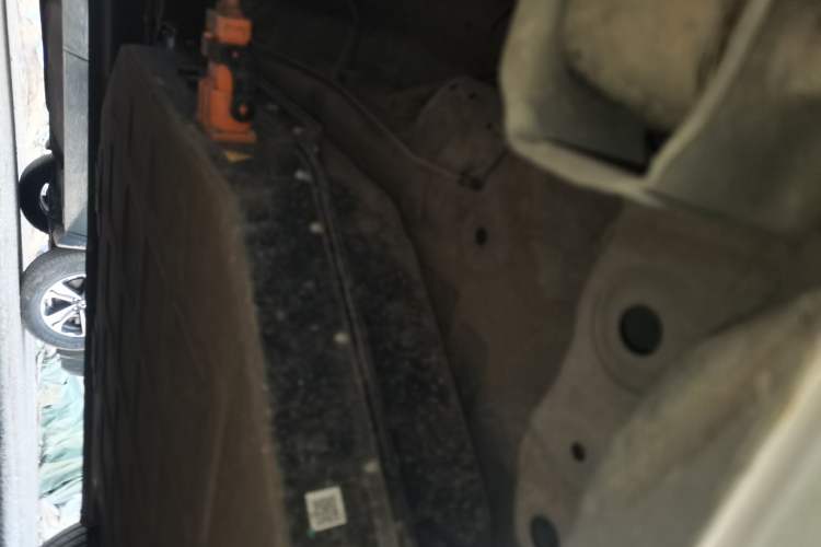 Used Wuling Hongguang MINIEV 2025 Four-Door Version Advanced Edition Chassis Rear Right