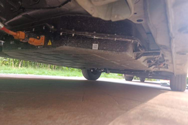 Used Wuling Hongguang MINIEV 2025 Four-Door Version Advanced Edition Chassis Rear Right