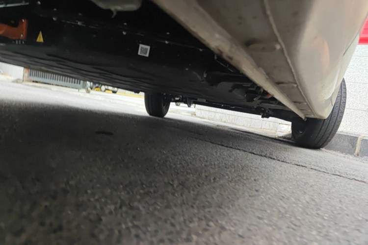 Used Wuling Hongguang MINIEV 2025 Four-Door Version Advanced Edition Chassis Rear Right