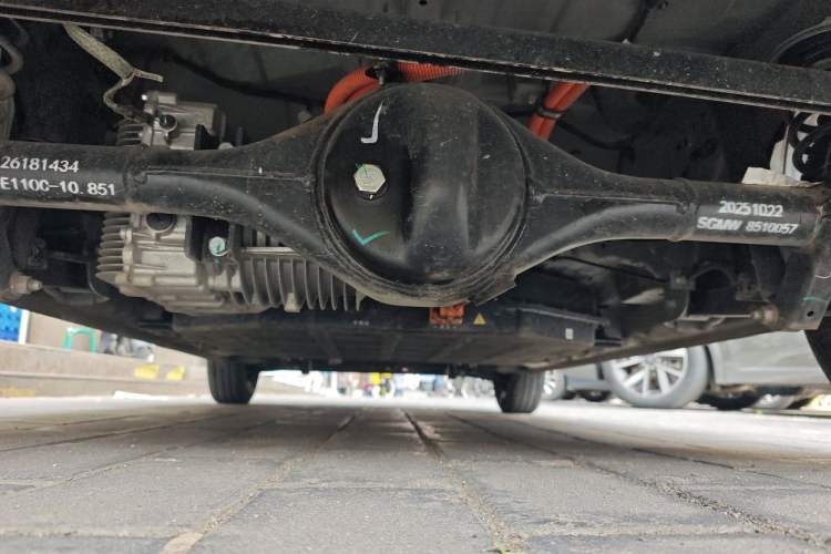 Used Wuling Hongguang MINIEV 2025 Four-Door Version Advanced Edition Chassis Rear