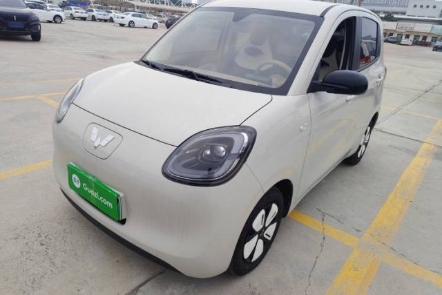 Ojetý Wuling Hongguang MINIEV 2025 Four-Door Version Advanced Edition