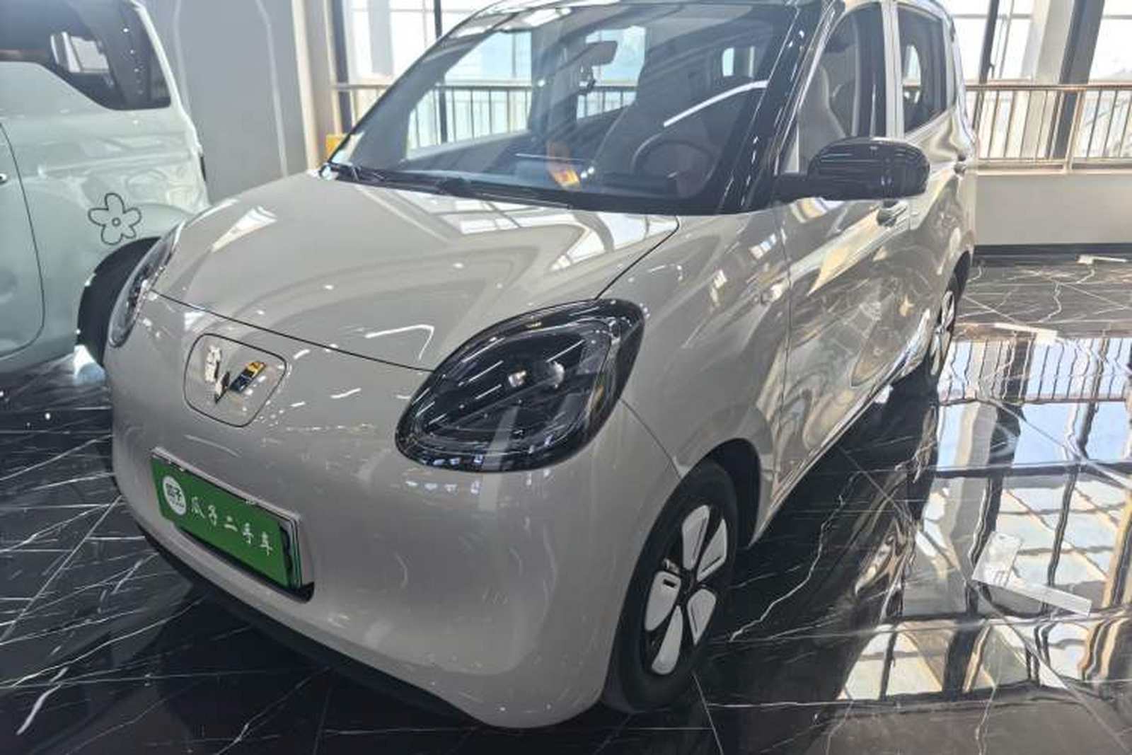 Фото Wuling с площадки