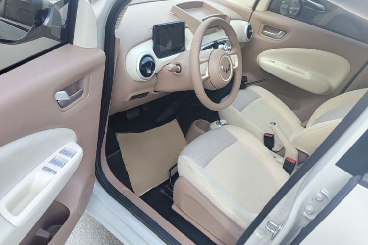 Used Wuling Hongguang MINIEV 2025 Four-Door Version Advanced Edition Driver Seat