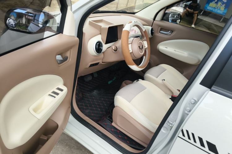 Used Wuling Hongguang MINIEV 2025 Four-Door Version Advanced Edition Driver Seat