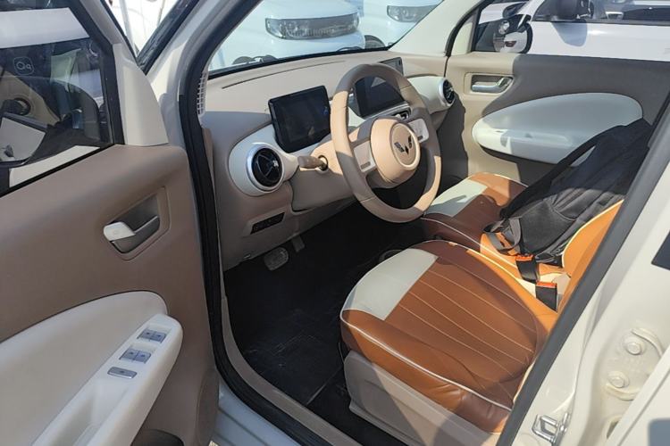 Used Wuling Hongguang MINIEV 2025 Four-Door Version Zhenxiang+ Edition Driver Seat