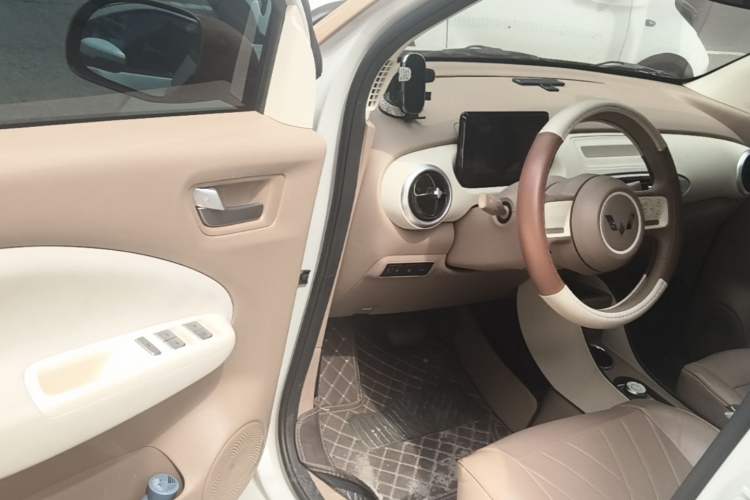 Used Wuling Hongguang MINIEV 2025 Four-Door Version Advanced Edition Driver Seat