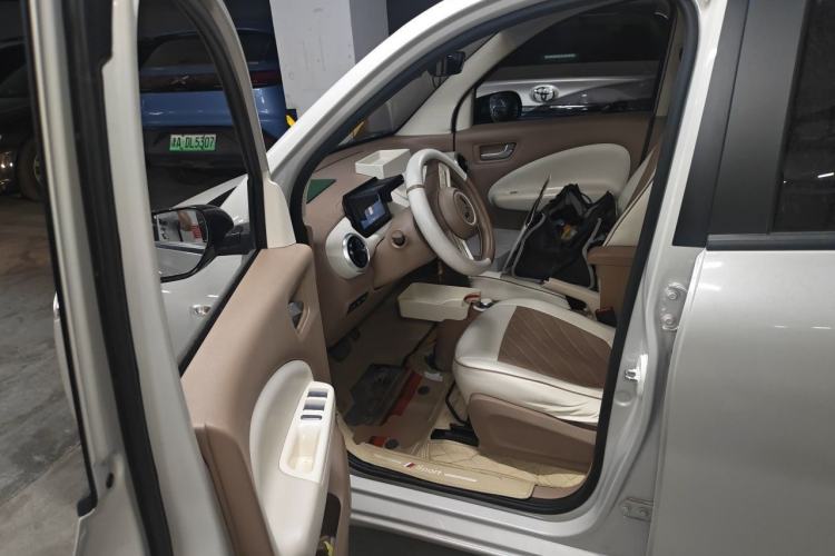 Used Wuling Hongguang MINIEV 2025 Four-Door Version Advanced Edition Driver Seat