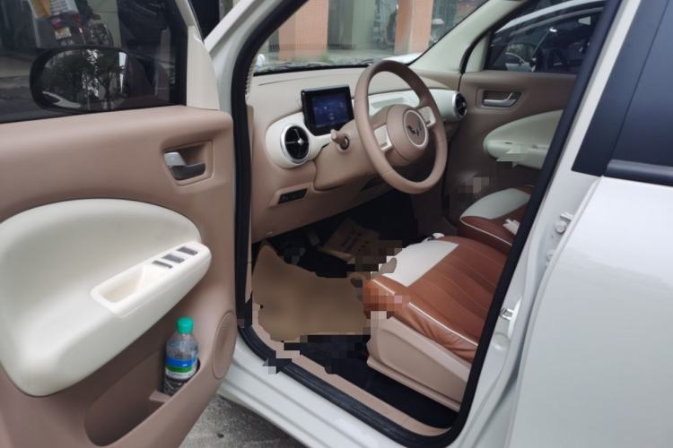 Used Wuling Hongguang MINIEV 2025 Four-Door Version Advanced Edition Driver Seat