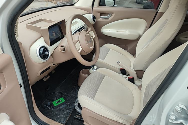 Used Wuling Hongguang MINIEV 2025 Four-Door Version Advanced Edition Driver Seat