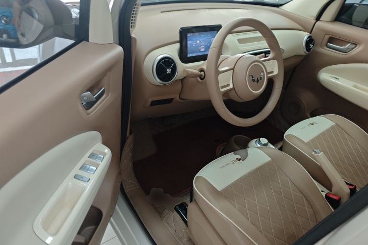 Used Wuling Hongguang MINIEV 2025 Four-Door Version Advanced Edition Driver Seat