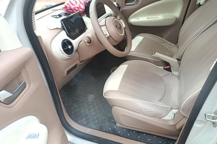 Used Wuling Hongguang MINIEV 2025 Four-Door Version Advanced Edition Driver Seat