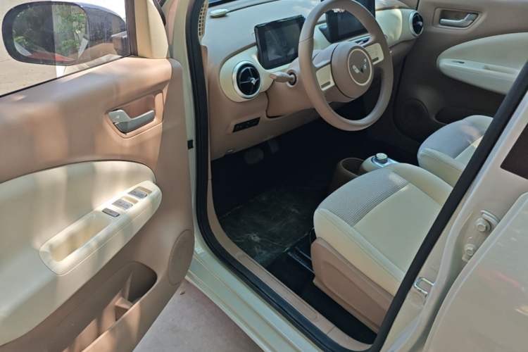 Used Wuling Hongguang MINIEV 2025 Four-Door Version Zhenxiang+ Edition Driver Seat