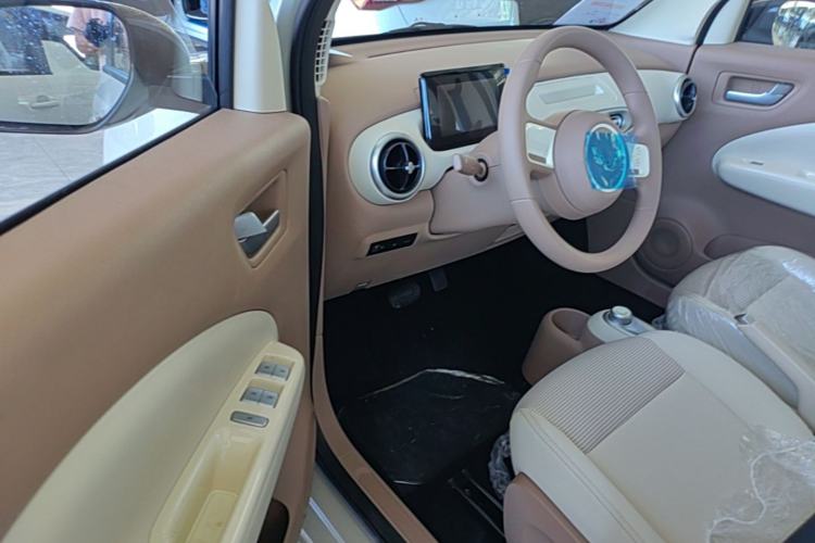 Used Wuling Hongguang MINIEV 2025 Four-Door Version Advanced Edition Driver Seat