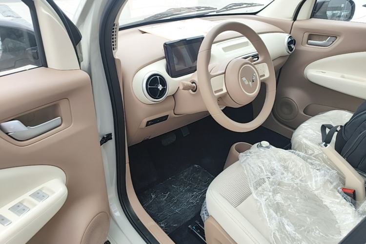 Used Wuling Hongguang MINIEV 2025 Four-Door Version Advanced Edition Driver Seat