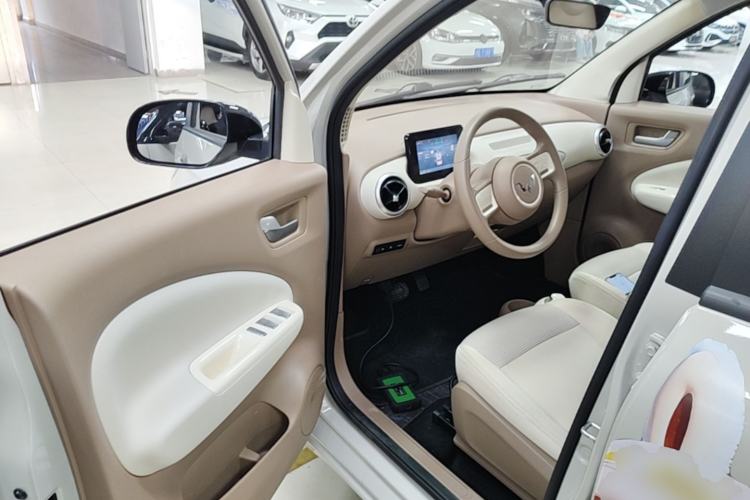 Used Wuling Hongguang MINIEV 2025 Four-Door Version Advanced Edition Driver Seat