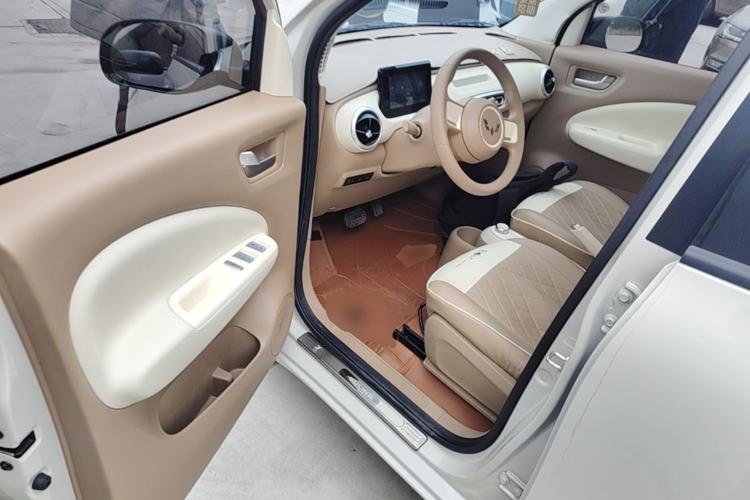 Used Wuling Hongguang MINIEV 2025 Four-Door Version Advanced Edition Driver Seat