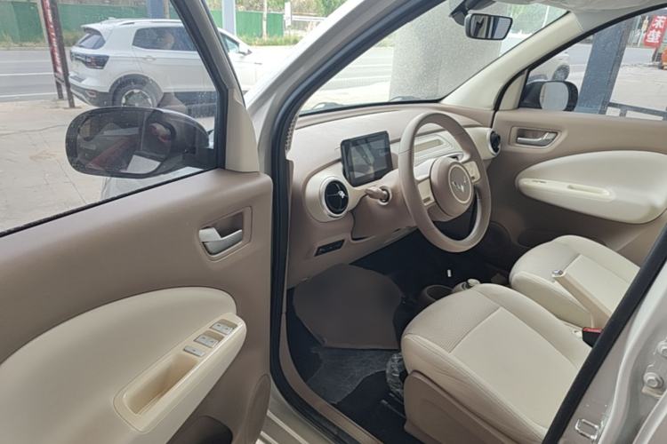 Used Wuling Hongguang MINIEV 2025 Four-Door Version Advanced Edition Driver Seat