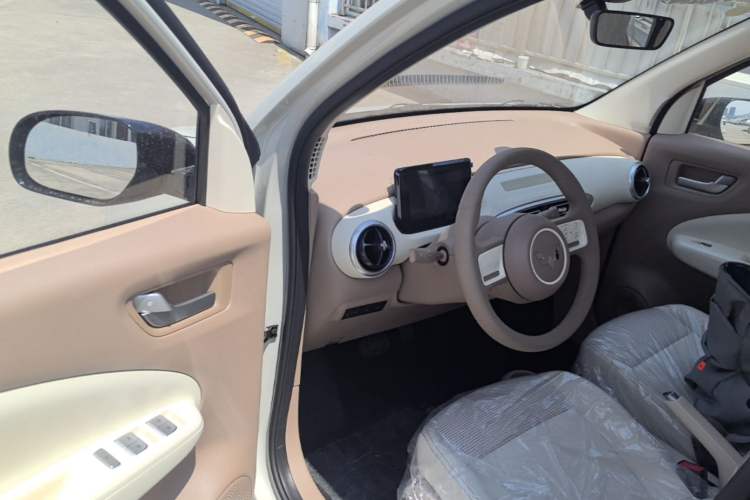 Used Wuling Hongguang MINIEV 2025 Four-Door Version Advanced Edition Driver Seat