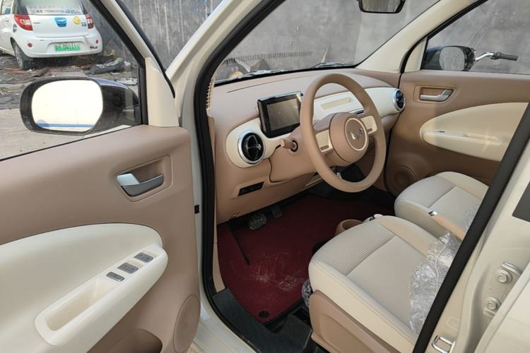 Used Wuling Hongguang MINIEV 2025 Four-Door Version Advanced Edition Driver Seat