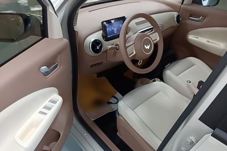 Used Wuling Hongguang MINIEV 2025 Four-Door Version Advanced Edition Driver Seat