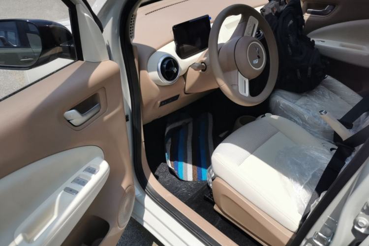 Used Wuling Hongguang MINIEV 2025 Four-Door Version Advanced Edition Driver Seat