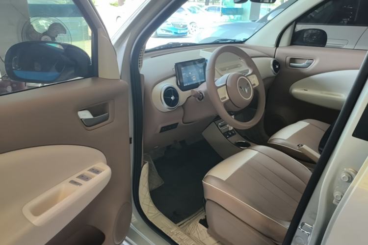 Used Wuling Hongguang MINIEV 2025 Four-Door Version Advanced Edition Driver Seat