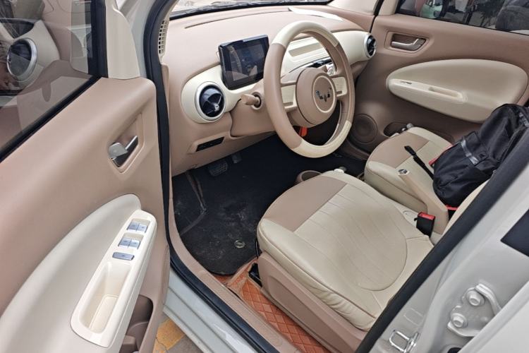 Used Wuling Hongguang MINIEV 2025 Four-Door Version Advanced Edition Driver Seat